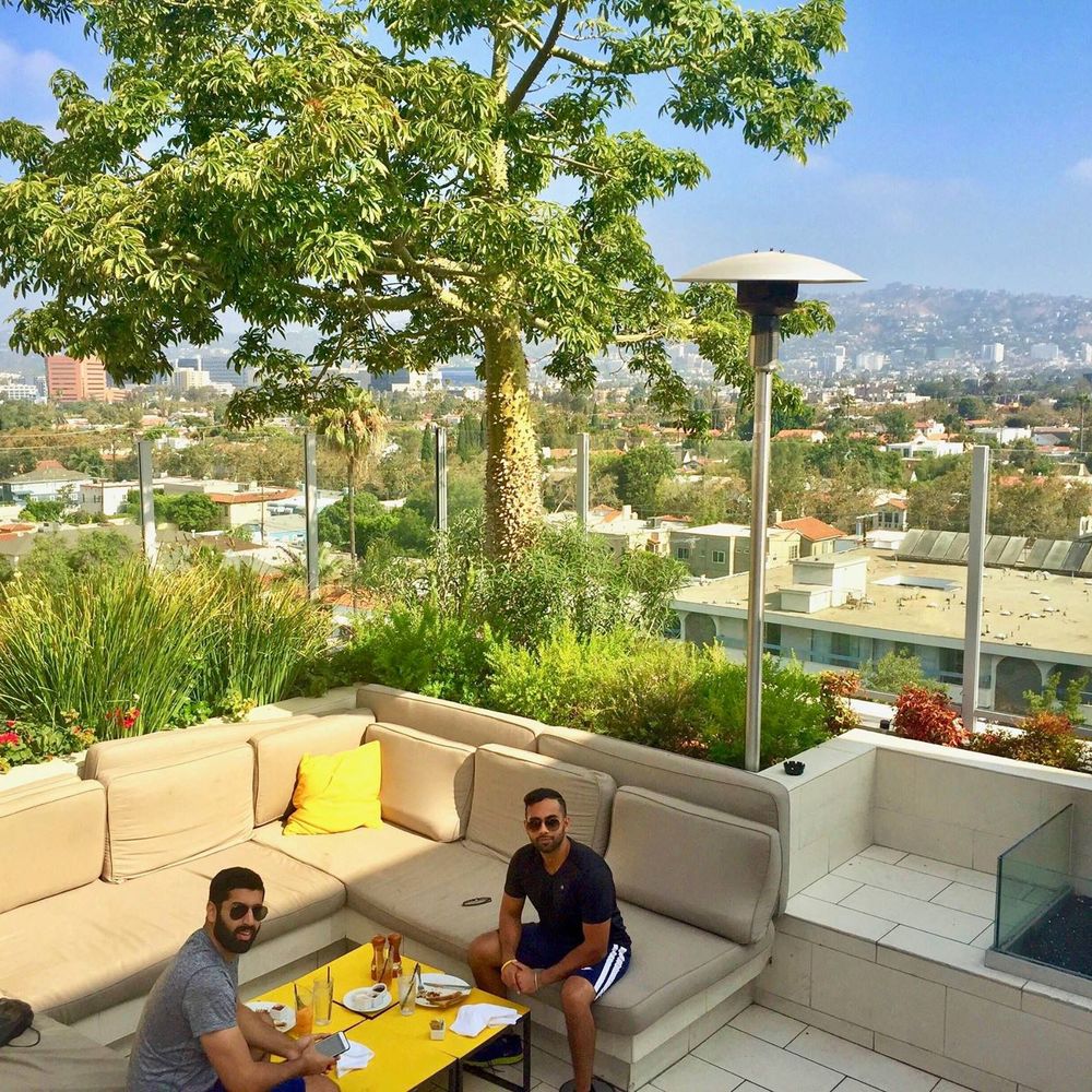 Meet your Posher, Umz